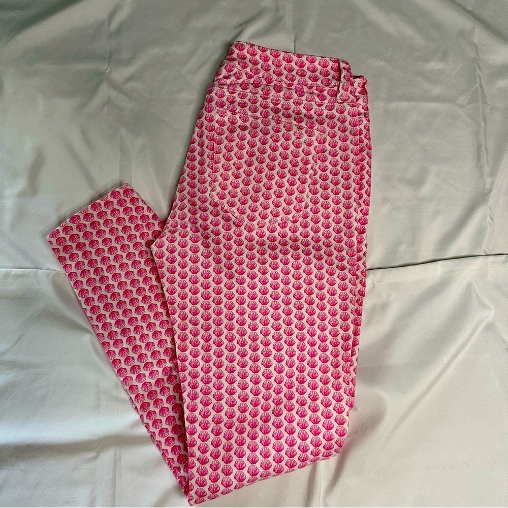 Vineyard Vines Skinny Jeans with Pink Seashells Size 4